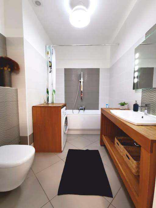 Luxury Near Astoria With Ac Apartamento